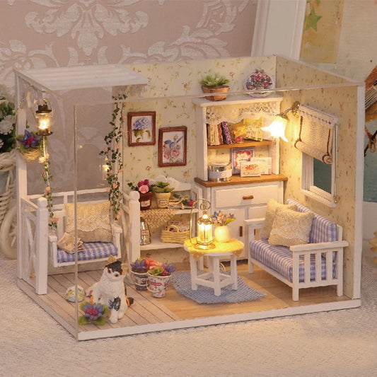 Zonan Mini Wooden Dollhouse Kit