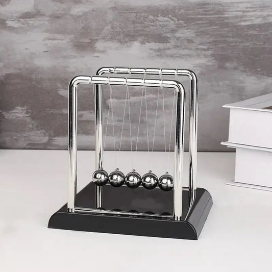 Zonan Newton Bumper Ball Ornament