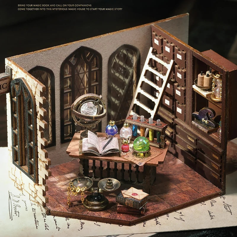 Zonan Wooden Mini Dollhouse Kit