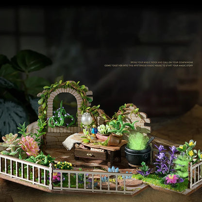 Zonan Wooden Mini Dollhouse Kit